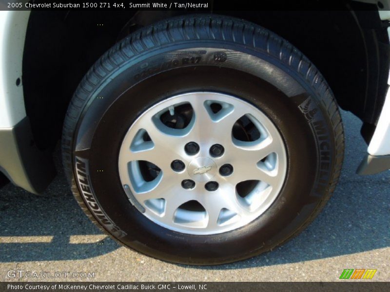 Summit White / Tan/Neutral 2005 Chevrolet Suburban 1500 Z71 4x4
