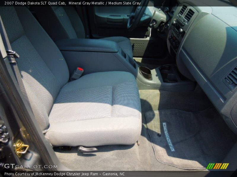 Mineral Gray Metallic / Medium Slate Gray 2007 Dodge Dakota SLT Quad Cab