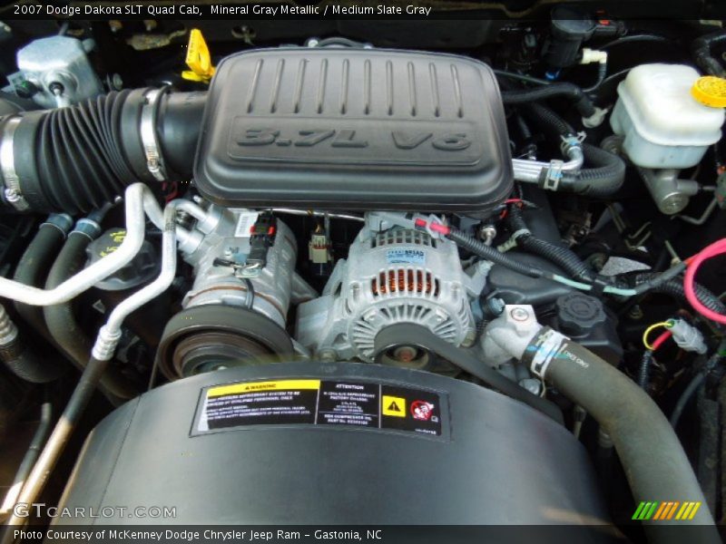 Mineral Gray Metallic / Medium Slate Gray 2007 Dodge Dakota SLT Quad Cab