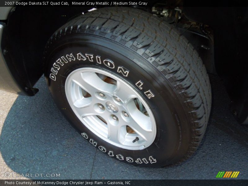 Mineral Gray Metallic / Medium Slate Gray 2007 Dodge Dakota SLT Quad Cab