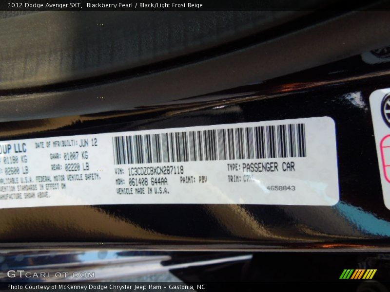 Blackberry Pearl / Black/Light Frost Beige 2012 Dodge Avenger SXT