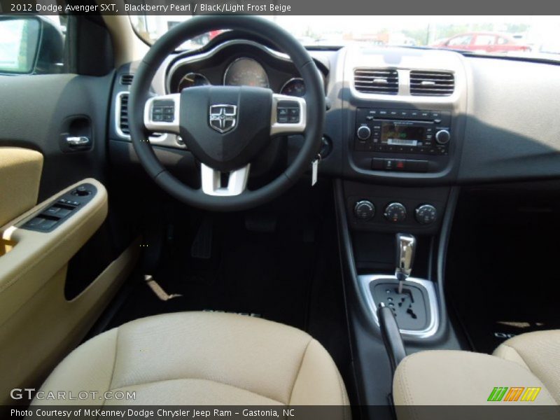 Blackberry Pearl / Black/Light Frost Beige 2012 Dodge Avenger SXT