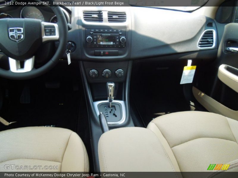 Blackberry Pearl / Black/Light Frost Beige 2012 Dodge Avenger SXT