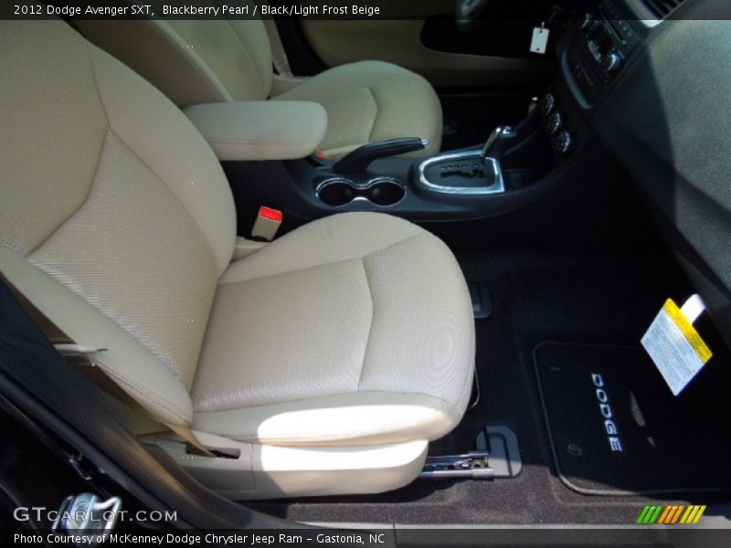 Blackberry Pearl / Black/Light Frost Beige 2012 Dodge Avenger SXT