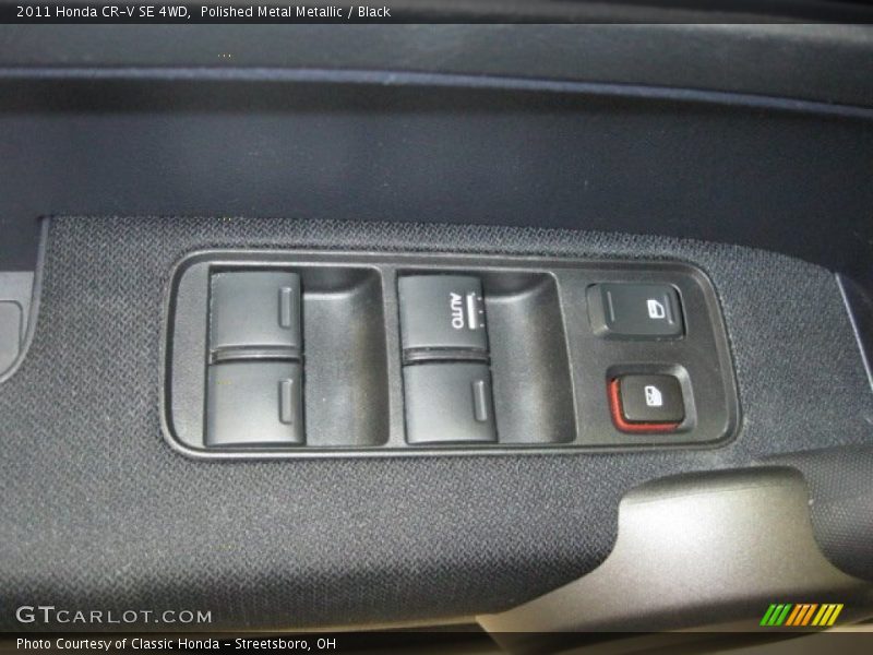 Polished Metal Metallic / Black 2011 Honda CR-V SE 4WD