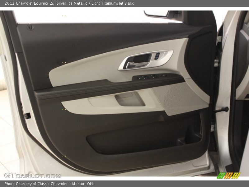 Silver Ice Metallic / Light Titanium/Jet Black 2012 Chevrolet Equinox LS