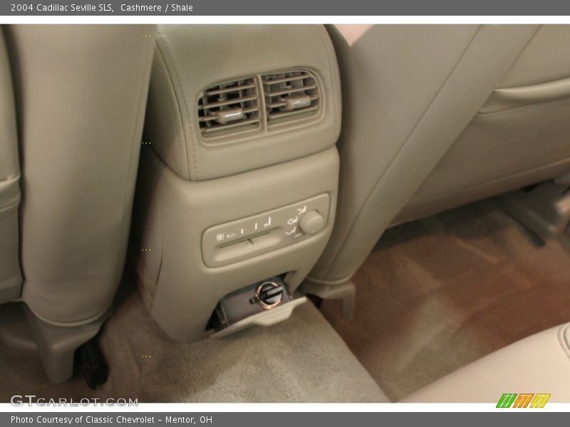 Cashmere / Shale 2004 Cadillac Seville SLS