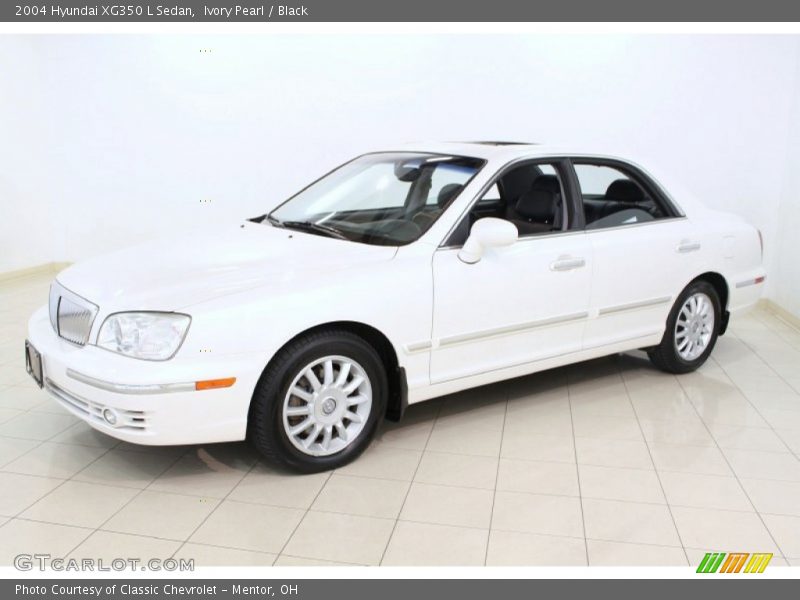 Ivory Pearl / Black 2004 Hyundai XG350 L Sedan