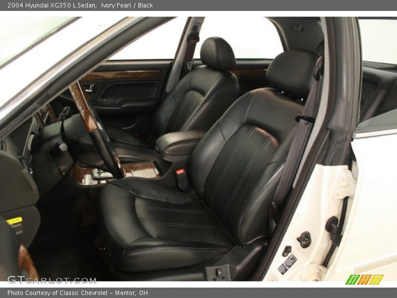 Ivory Pearl / Black 2004 Hyundai XG350 L Sedan