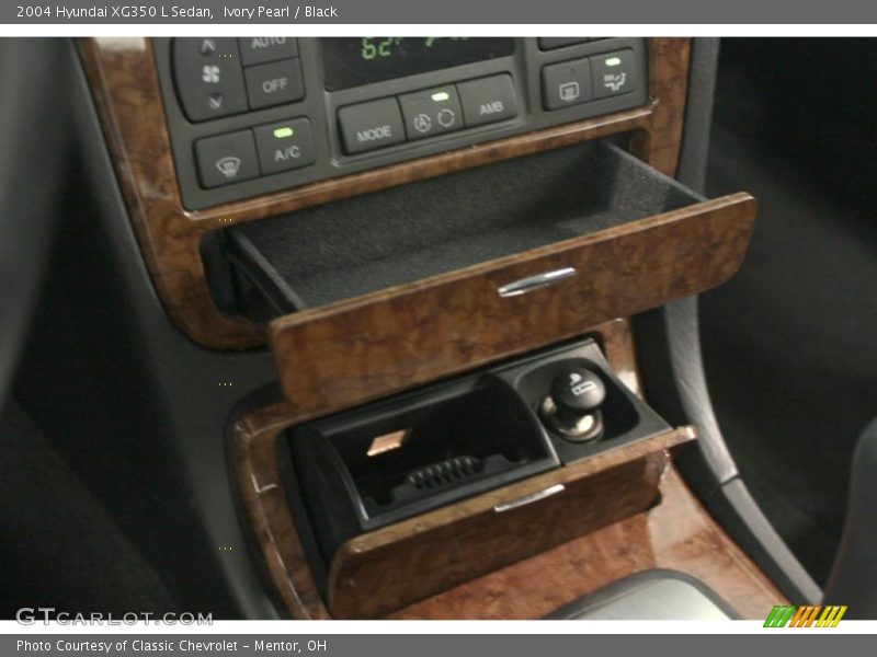 Ivory Pearl / Black 2004 Hyundai XG350 L Sedan