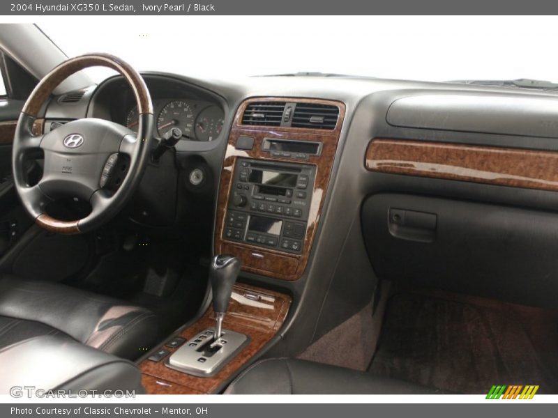 Ivory Pearl / Black 2004 Hyundai XG350 L Sedan
