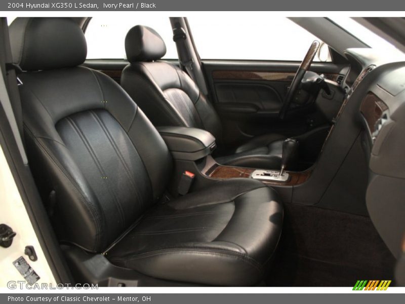 Ivory Pearl / Black 2004 Hyundai XG350 L Sedan