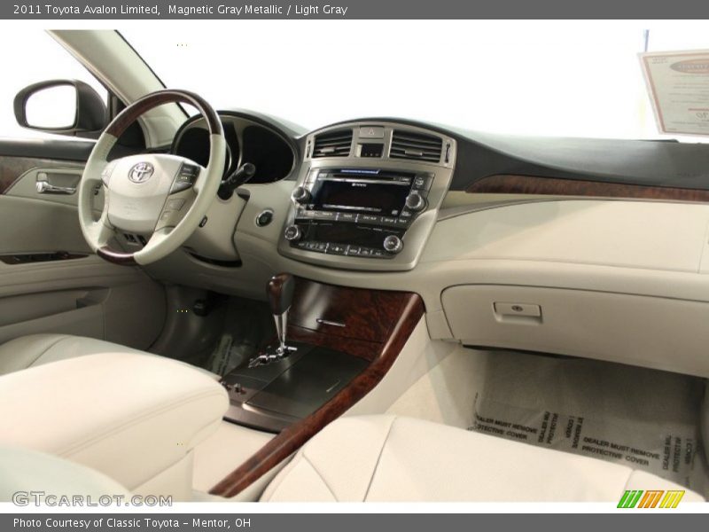 Magnetic Gray Metallic / Light Gray 2011 Toyota Avalon Limited