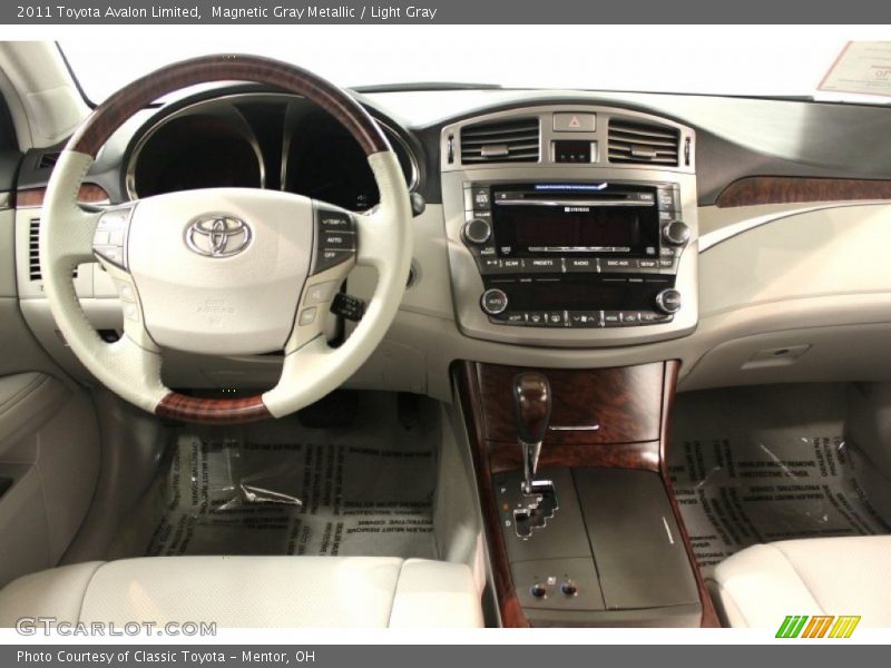 Magnetic Gray Metallic / Light Gray 2011 Toyota Avalon Limited