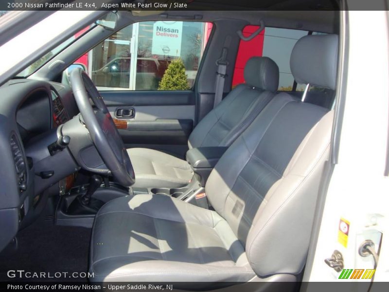 Aspen White Pearl Glow / Slate 2000 Nissan Pathfinder LE 4x4