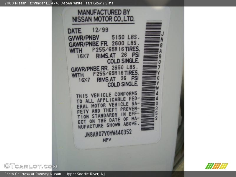 Aspen White Pearl Glow / Slate 2000 Nissan Pathfinder LE 4x4