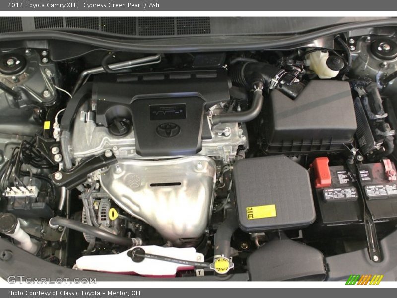 Cypress Green Pearl / Ash 2012 Toyota Camry XLE