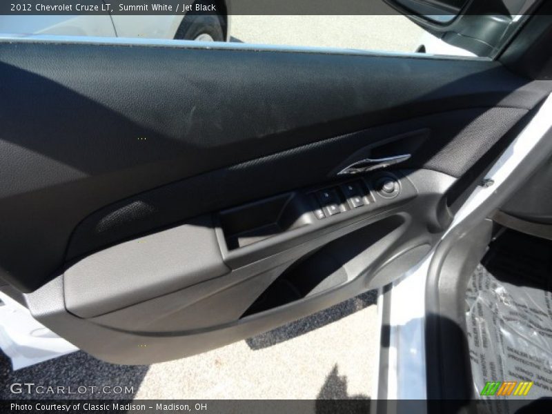 Summit White / Jet Black 2012 Chevrolet Cruze LT