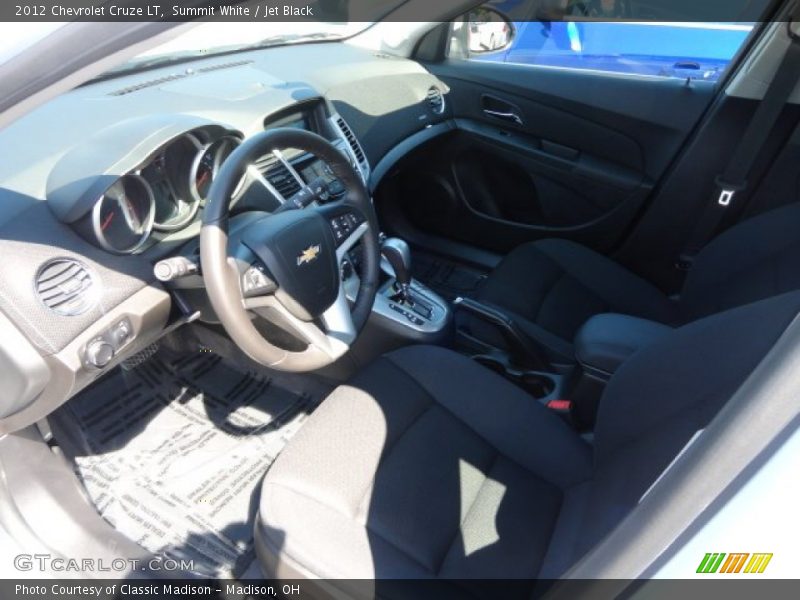 Summit White / Jet Black 2012 Chevrolet Cruze LT