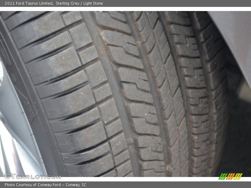 Sterling Grey / Light Stone 2011 Ford Taurus Limited