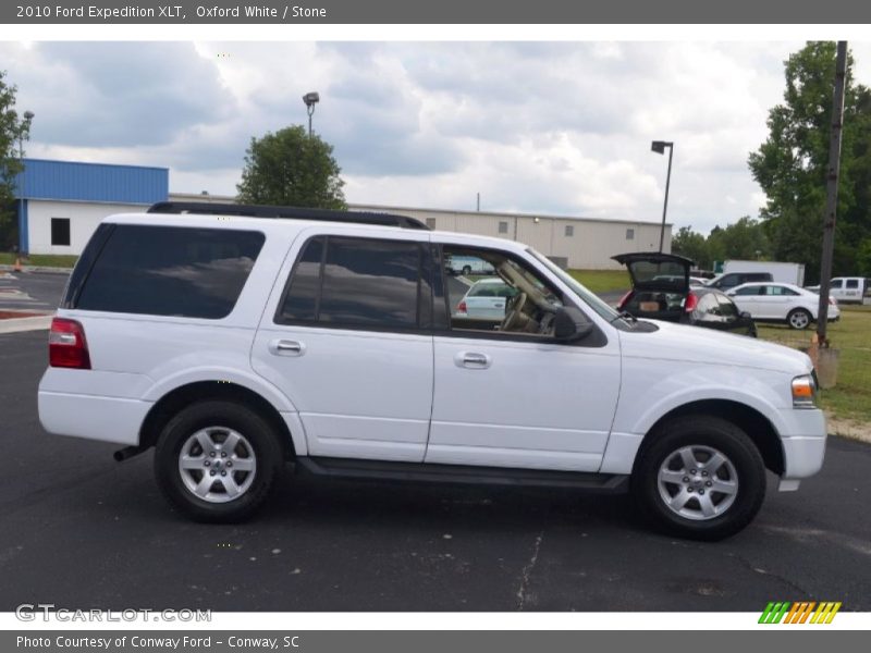 Oxford White / Stone 2010 Ford Expedition XLT