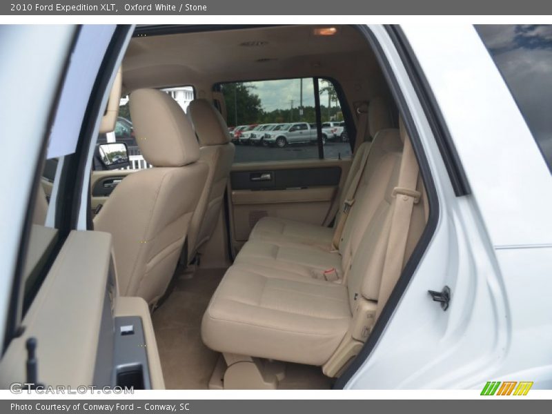 Oxford White / Stone 2010 Ford Expedition XLT