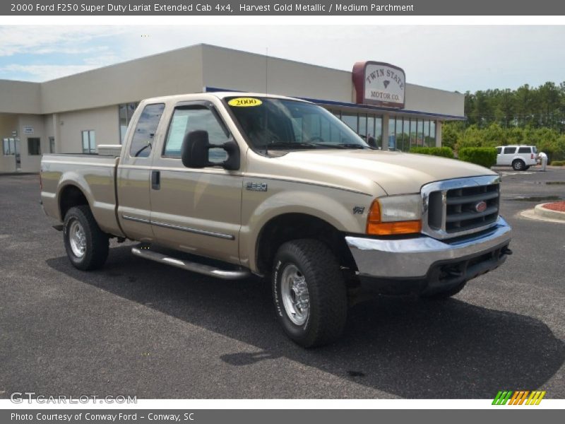 Harvest Gold Metallic / Medium Parchment 2000 Ford F250 Super Duty Lariat Extended Cab 4x4