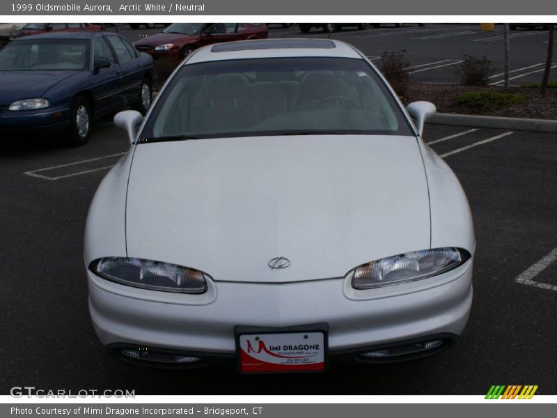 Arctic White / Neutral 1999 Oldsmobile Aurora