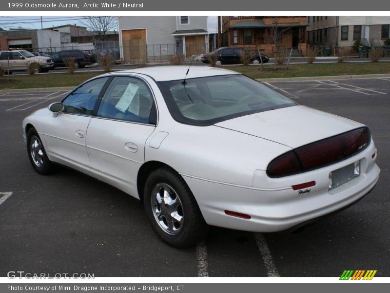 Arctic White / Neutral 1999 Oldsmobile Aurora