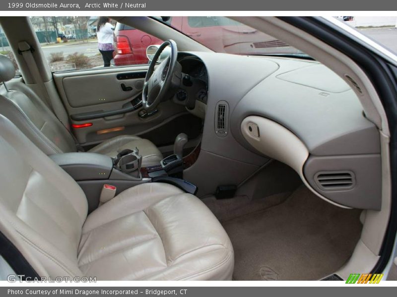 Arctic White / Neutral 1999 Oldsmobile Aurora