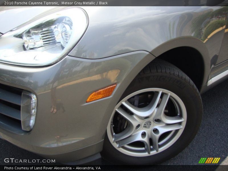 Meteor Grey Metallic / Black 2010 Porsche Cayenne Tiptronic