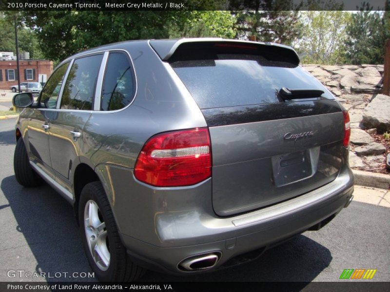 Meteor Grey Metallic / Black 2010 Porsche Cayenne Tiptronic