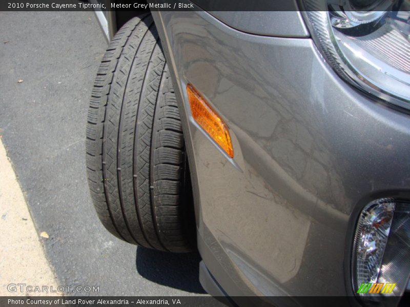 Meteor Grey Metallic / Black 2010 Porsche Cayenne Tiptronic