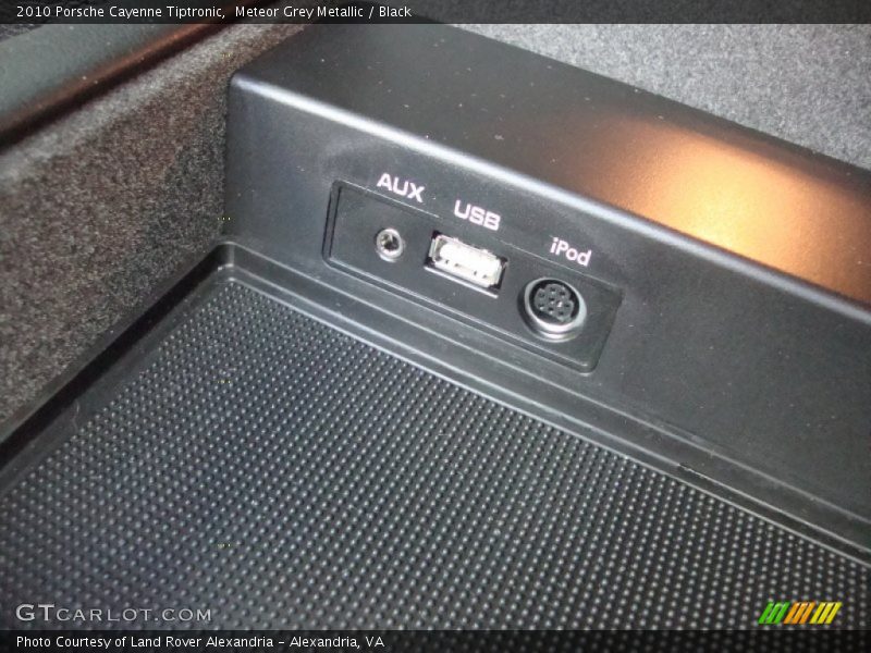 Meteor Grey Metallic / Black 2010 Porsche Cayenne Tiptronic