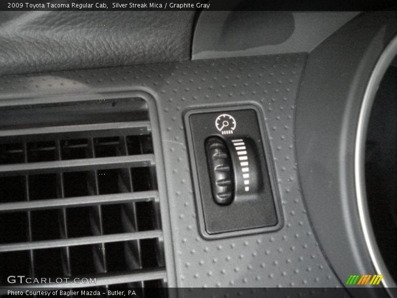 Silver Streak Mica / Graphite Gray 2009 Toyota Tacoma Regular Cab