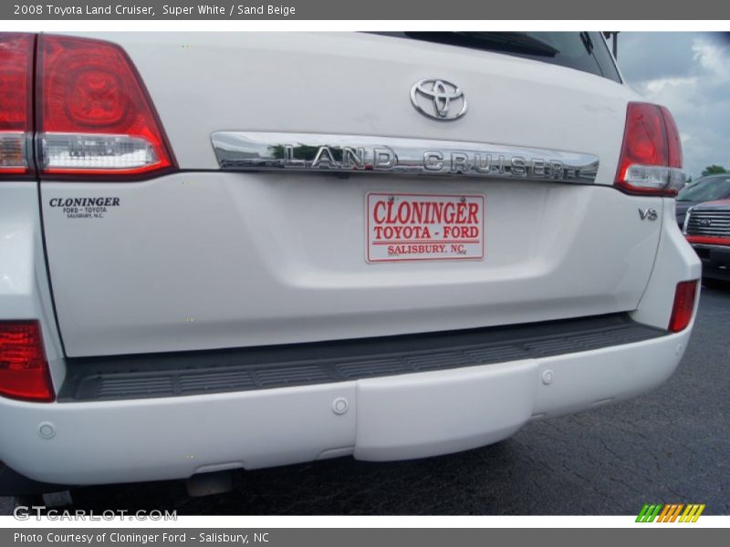 Super White / Sand Beige 2008 Toyota Land Cruiser
