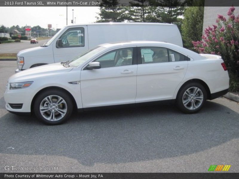 White Platinum Tri-Coat / Dune 2013 Ford Taurus SEL
