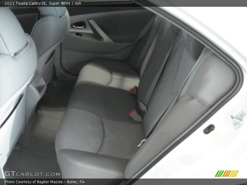 Super White / Ash 2011 Toyota Camry SE