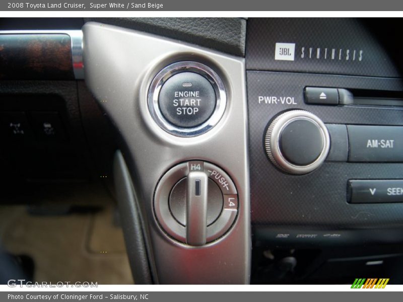 Super White / Sand Beige 2008 Toyota Land Cruiser