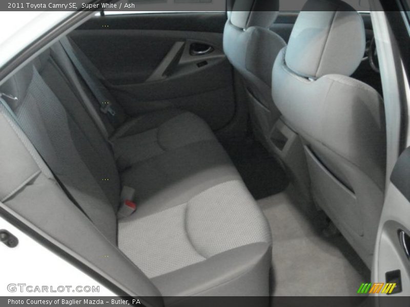 Super White / Ash 2011 Toyota Camry SE