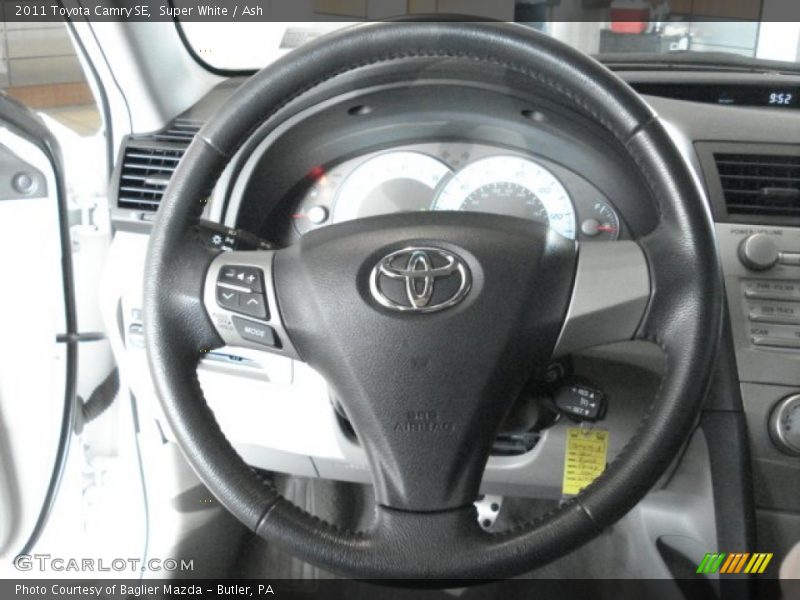 Super White / Ash 2011 Toyota Camry SE