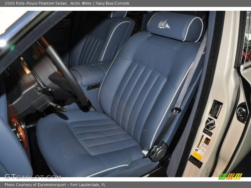 Arctic White / Navy Blue/Cornsilk 2009 Rolls-Royce Phantom Sedan