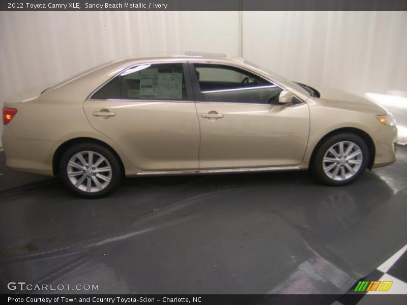 Sandy Beach Metallic / Ivory 2012 Toyota Camry XLE