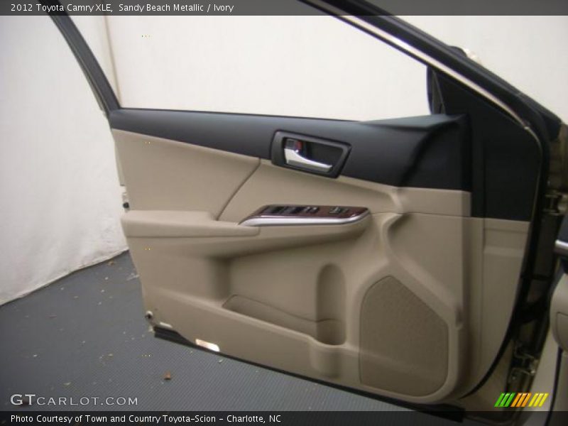 Sandy Beach Metallic / Ivory 2012 Toyota Camry XLE
