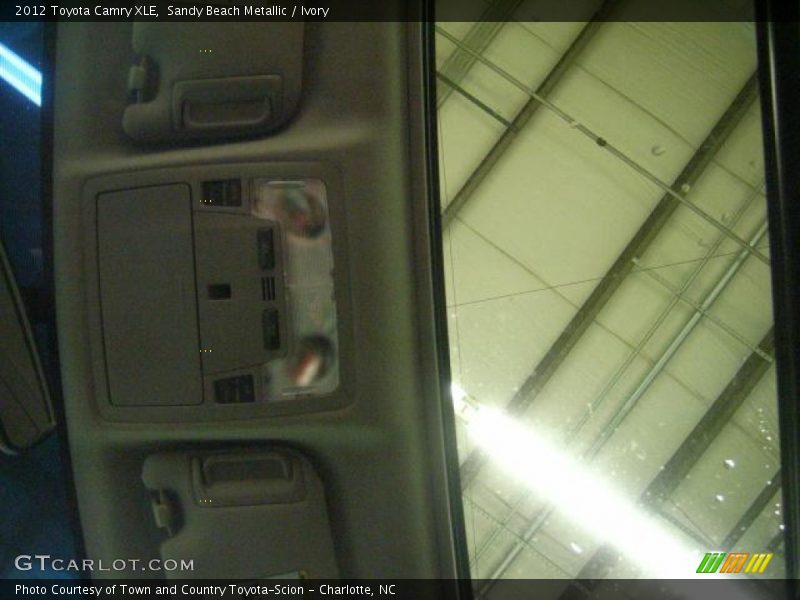 Sandy Beach Metallic / Ivory 2012 Toyota Camry XLE