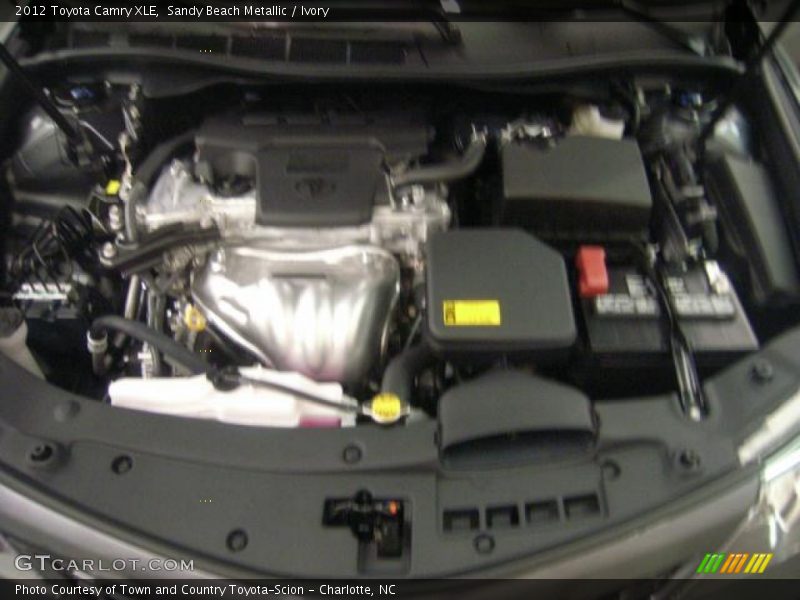 Sandy Beach Metallic / Ivory 2012 Toyota Camry XLE
