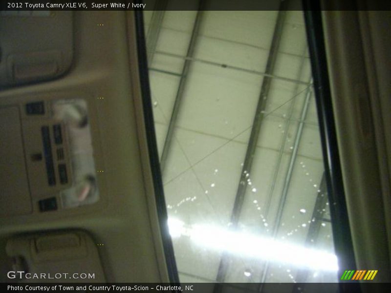 Super White / Ivory 2012 Toyota Camry XLE V6