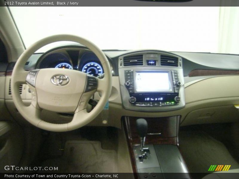 Black / Ivory 2012 Toyota Avalon Limited