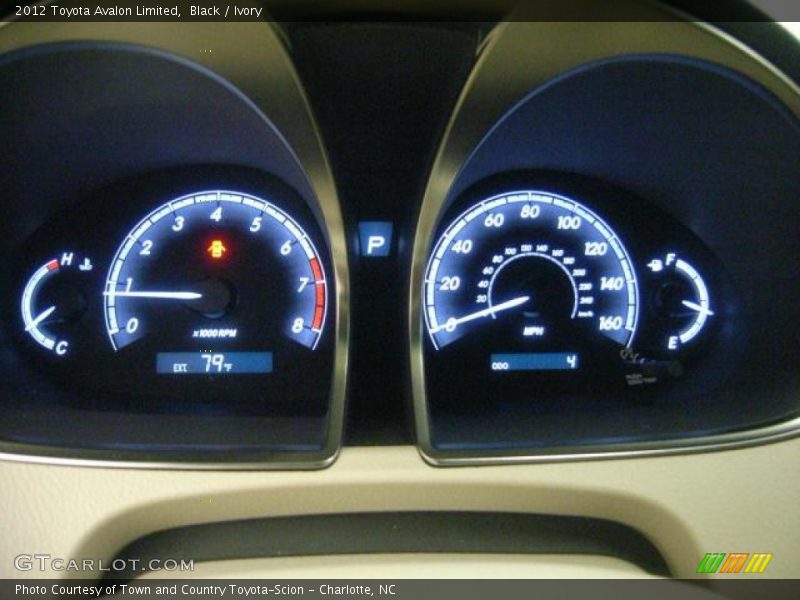 Black / Ivory 2012 Toyota Avalon Limited