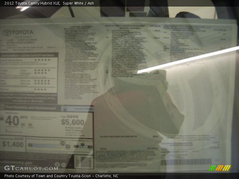 Super White / Ash 2012 Toyota Camry Hybrid XLE